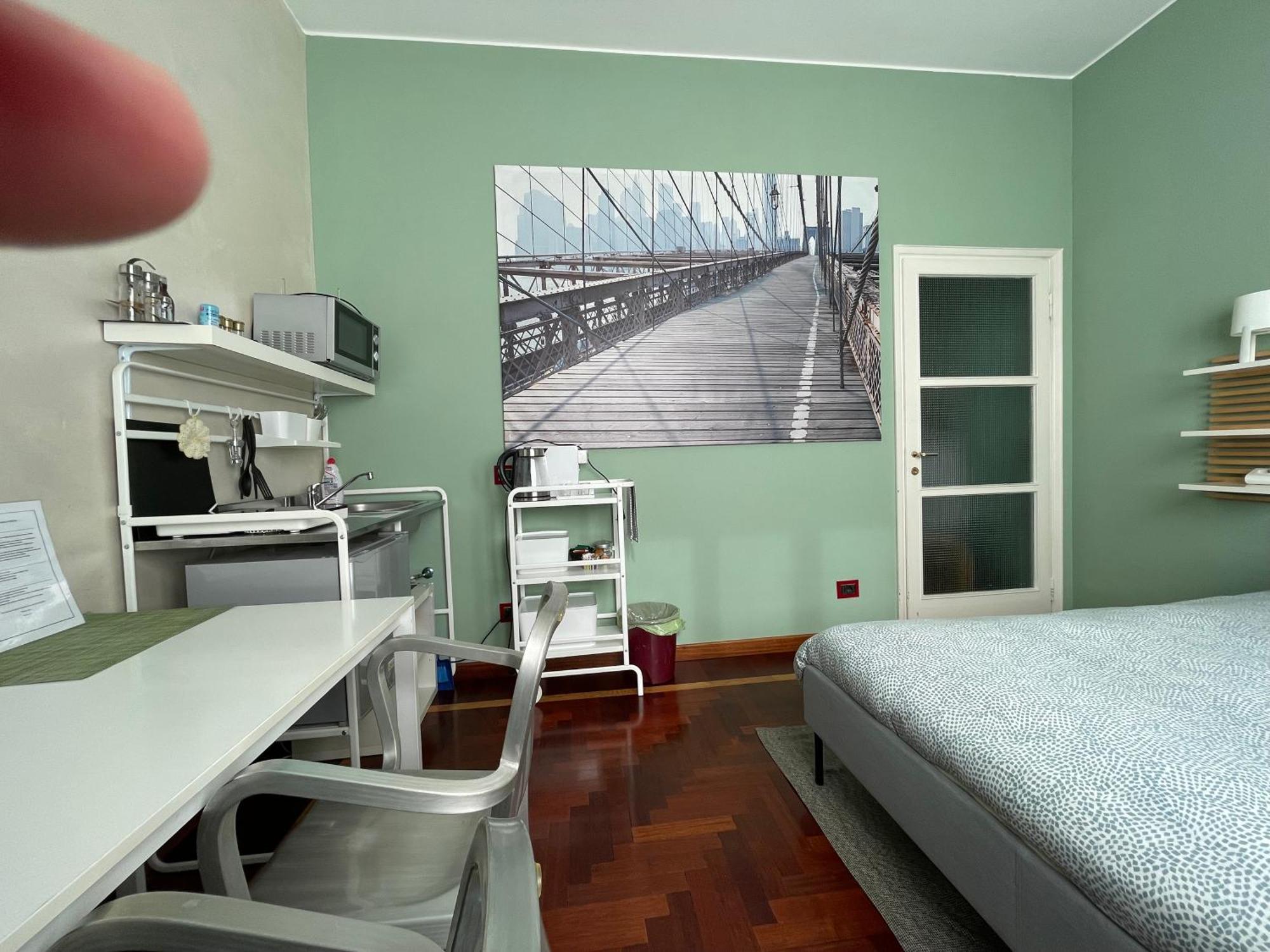 Апартаменты Pied A Terre Sant'Agostino Милан Экстерьер фото